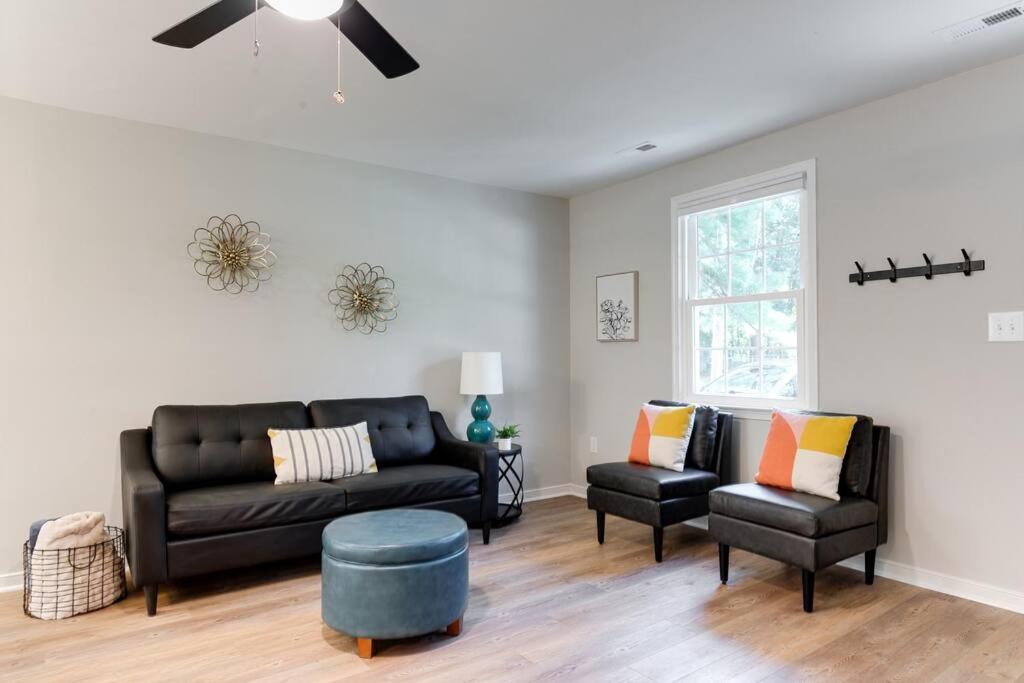 Photo of Livingroom in Dumbarton