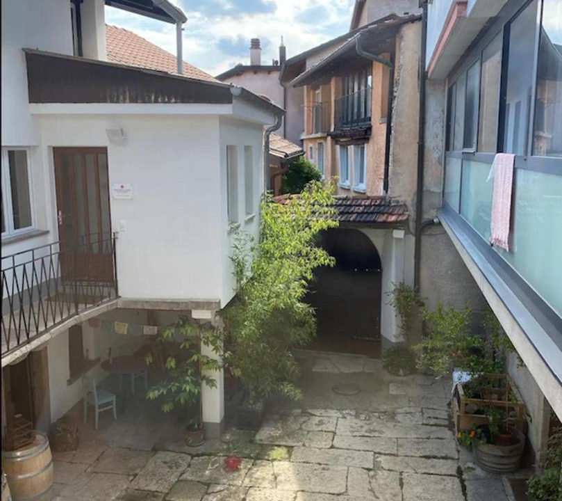 Photo of Buildings in Arzo
