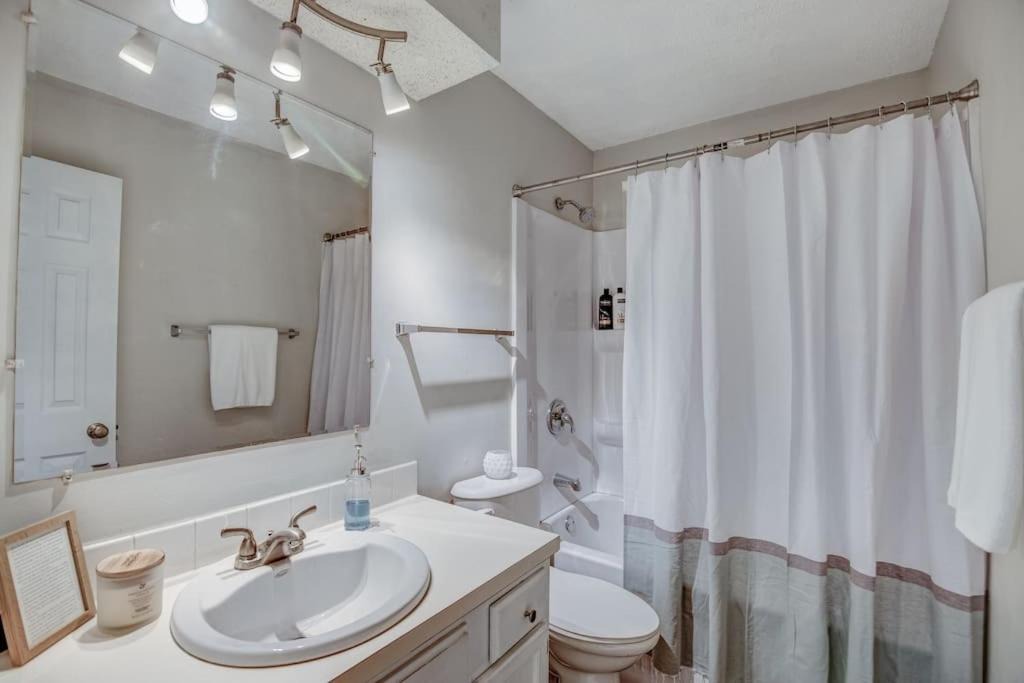 Photo of Bathroom in Clive