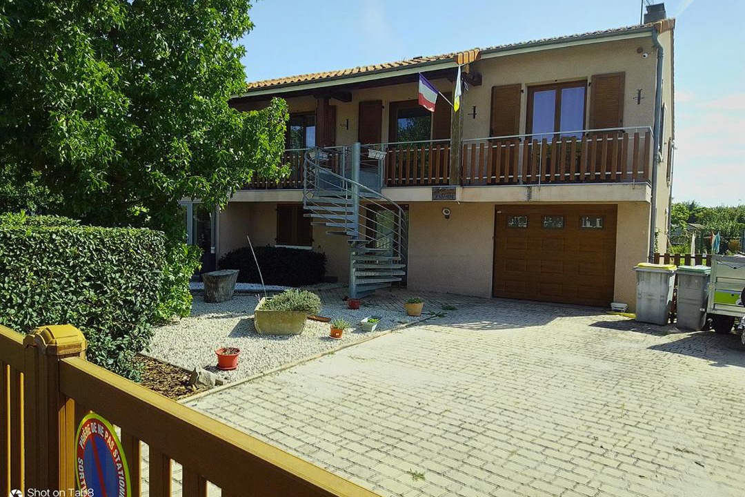 Photo of Buildings in Aulnat