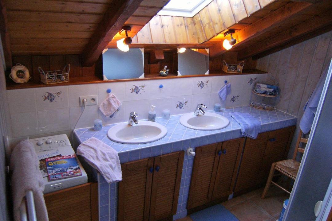 Photo of Kitchen in La Roche-des-Arnauds