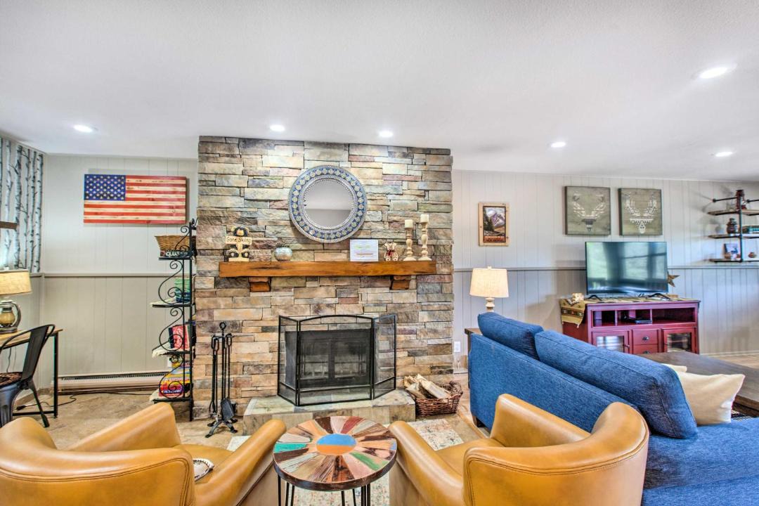 Photo of Livingroom in Red River