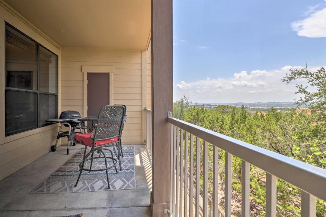 Photo of Patio Balcony in Jonestown