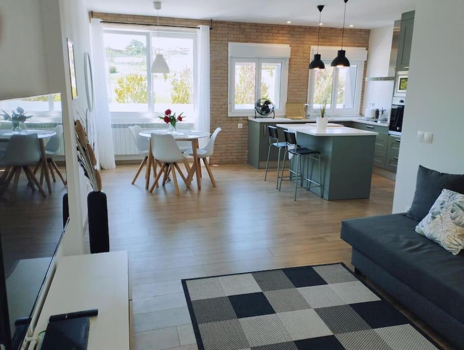 Photo of Livingroom in Lezcairu