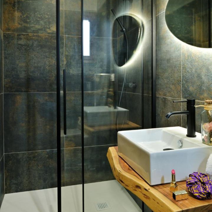 Photo of Others in Venaco