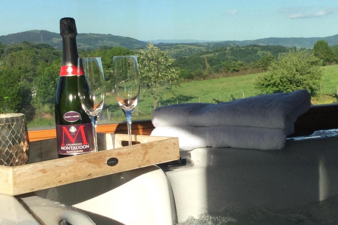 Photo of Others in Saint-Cyprien-sur-Dourdou