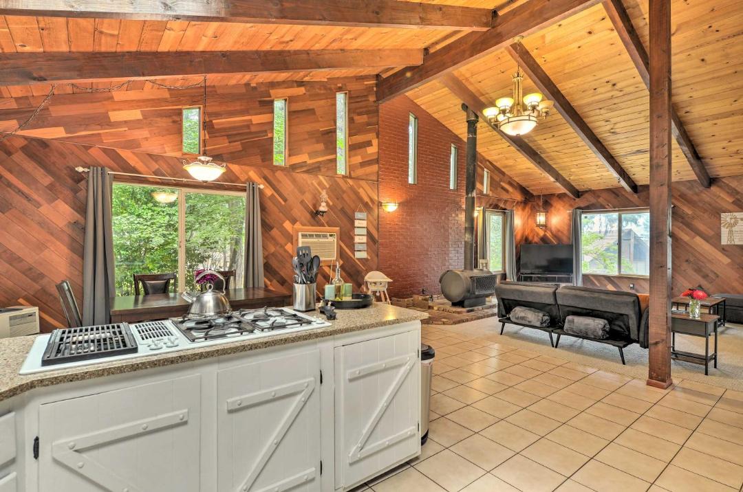 Photo of Kitchen in Salyer