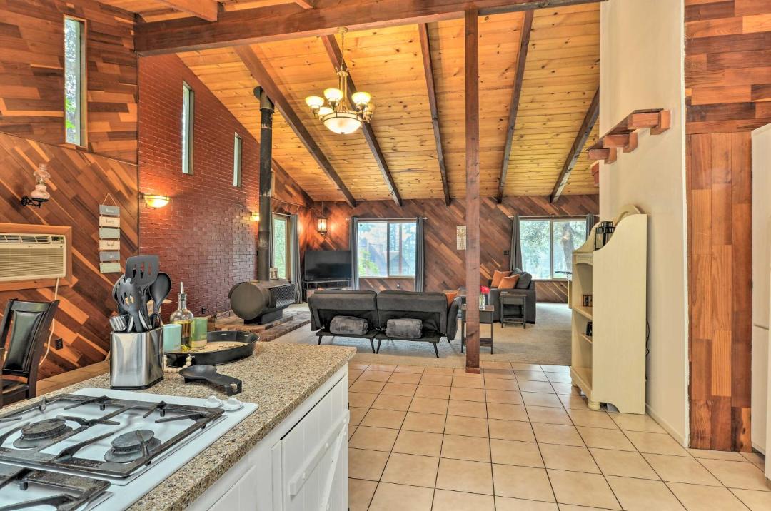 Photo of Others in Salyer