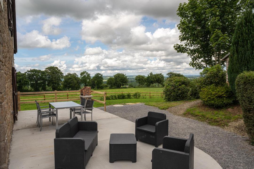 Photo of Others in (le) Mesnil Hue