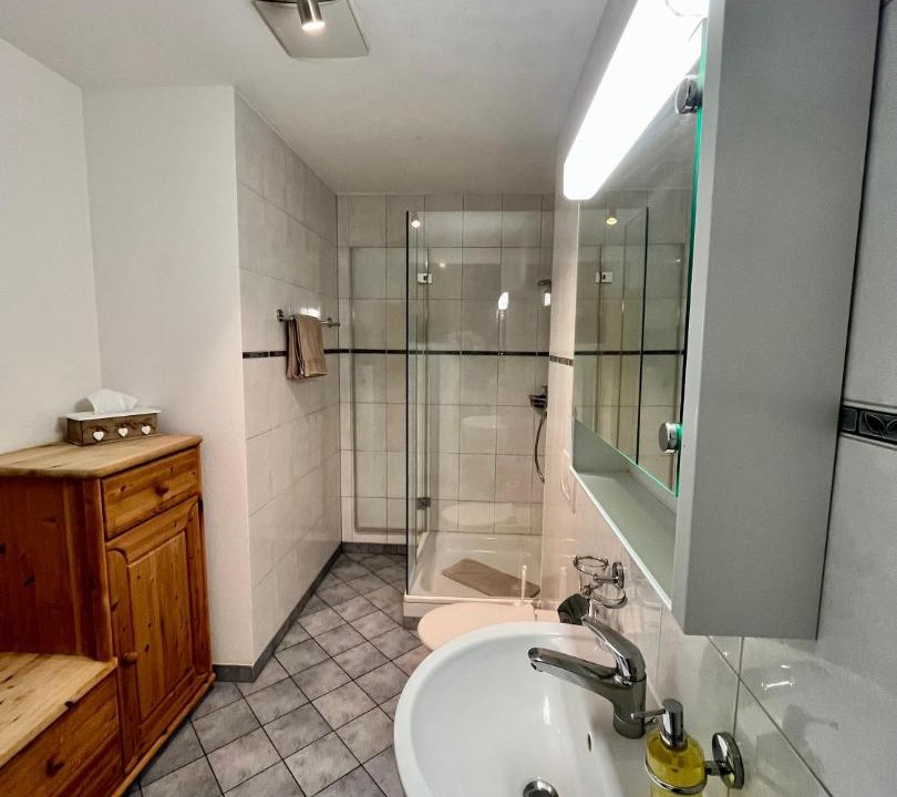 Photo of Bathroom in Brail