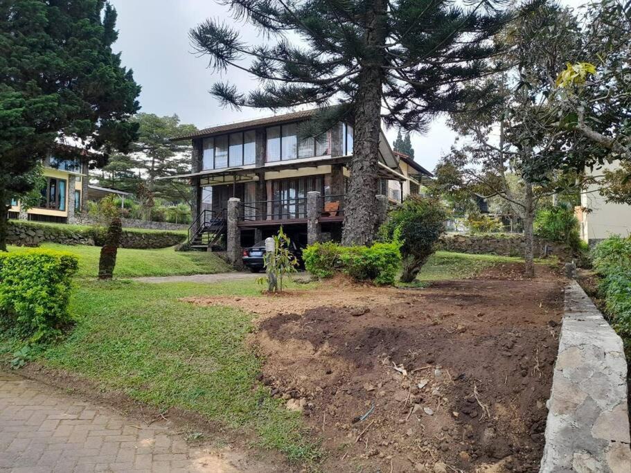 Photo of Buildings in Parongpong