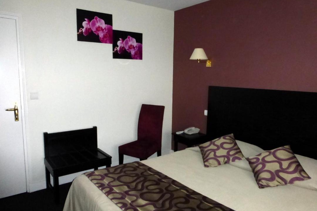 Photo of Others in Pontorson