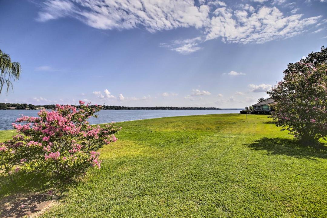 Photo of Outdoor in April Sound