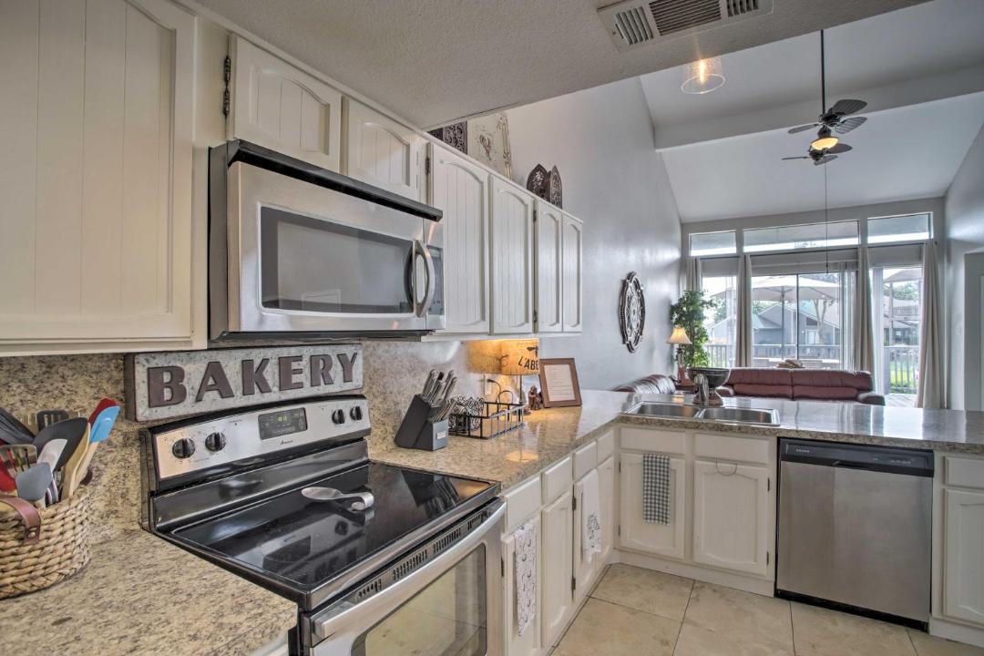 Photo of Kitchen in April Sound