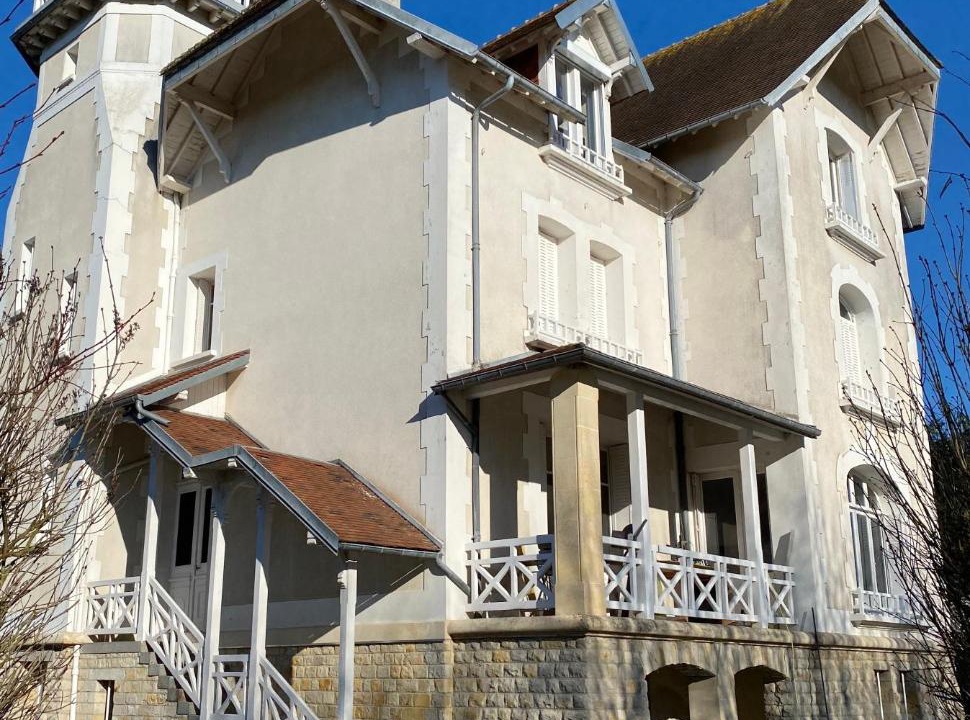 Photo of Buildings in Tilly-sur-Seulles