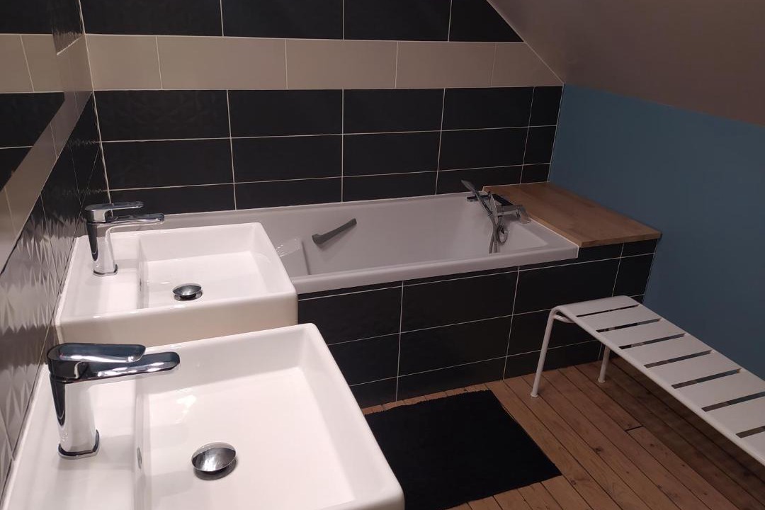 Photo of Bathroom in Chamouille