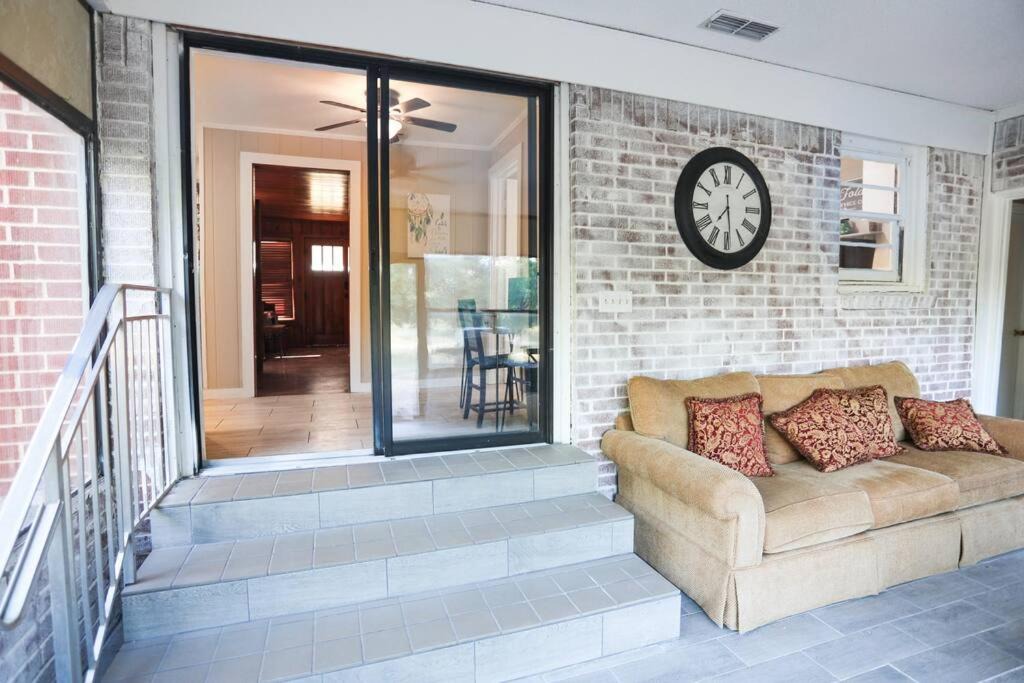 Photo of Livingroom in Clay