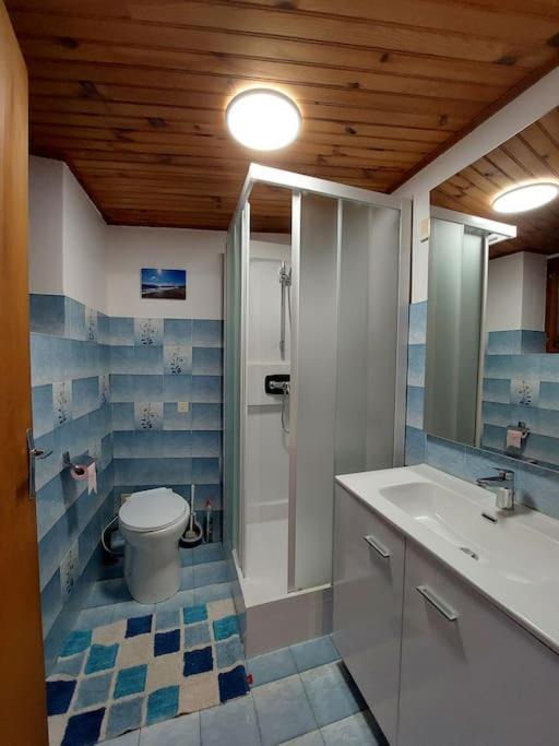 Photo of Bathroom in Senconac