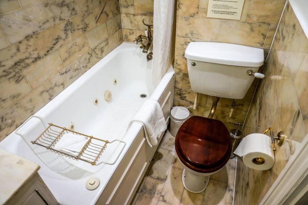 Photo of Others in Pembridge