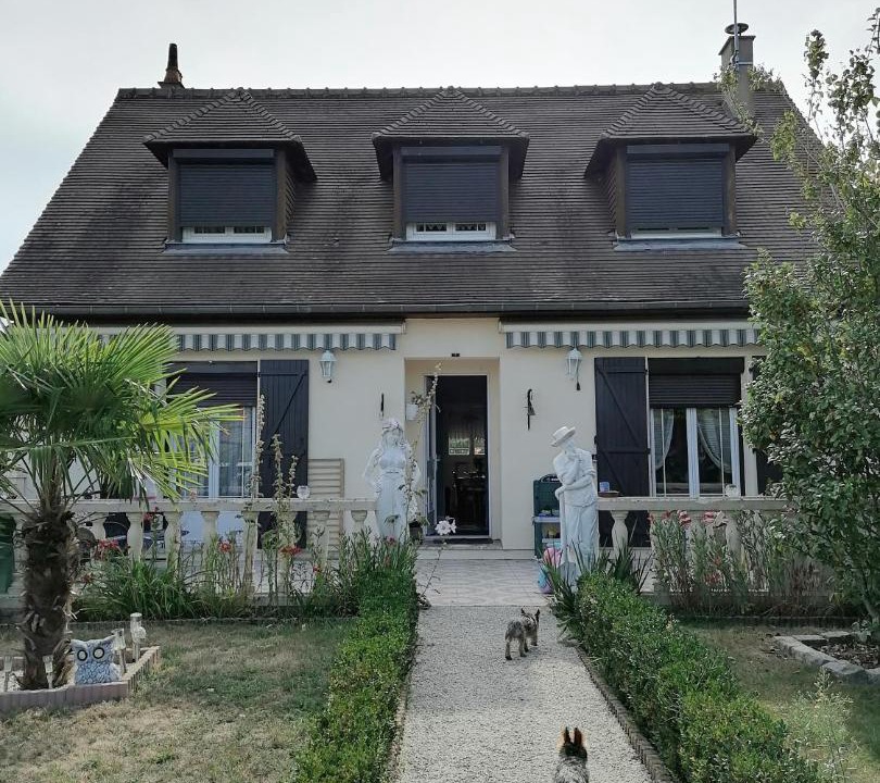 Photo of Buildings in Spay