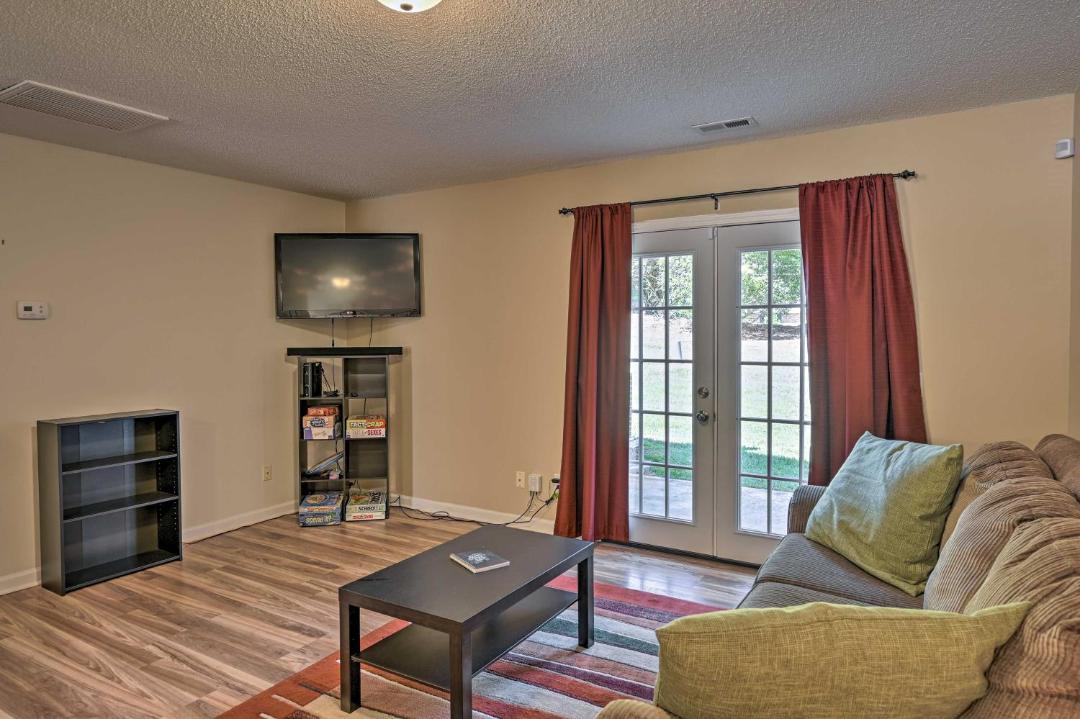 Photo of Livingroom in Greensboro