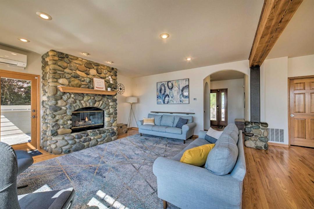 Photo of Livingroom in Lake Stevens