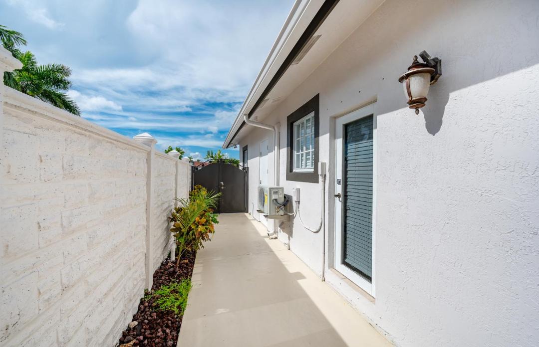 Photo of Others in Ludlam