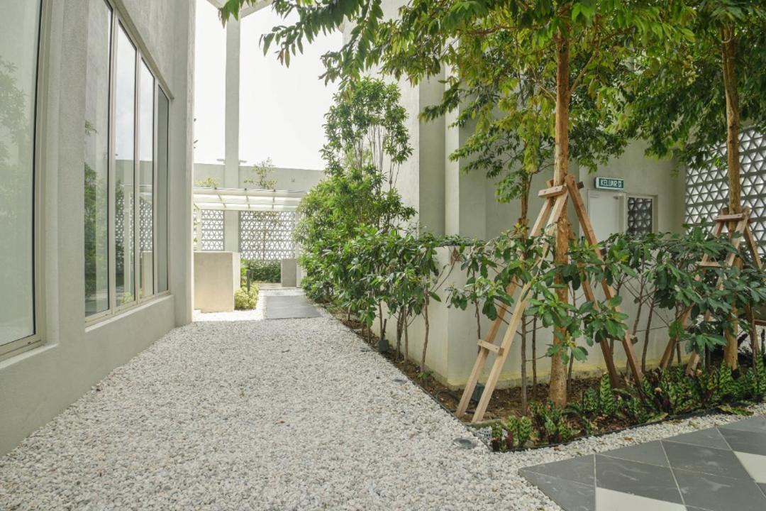 Photo of Buildings in Maluri