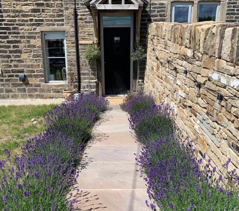 Photo of Buildings in Skelmanthorpe