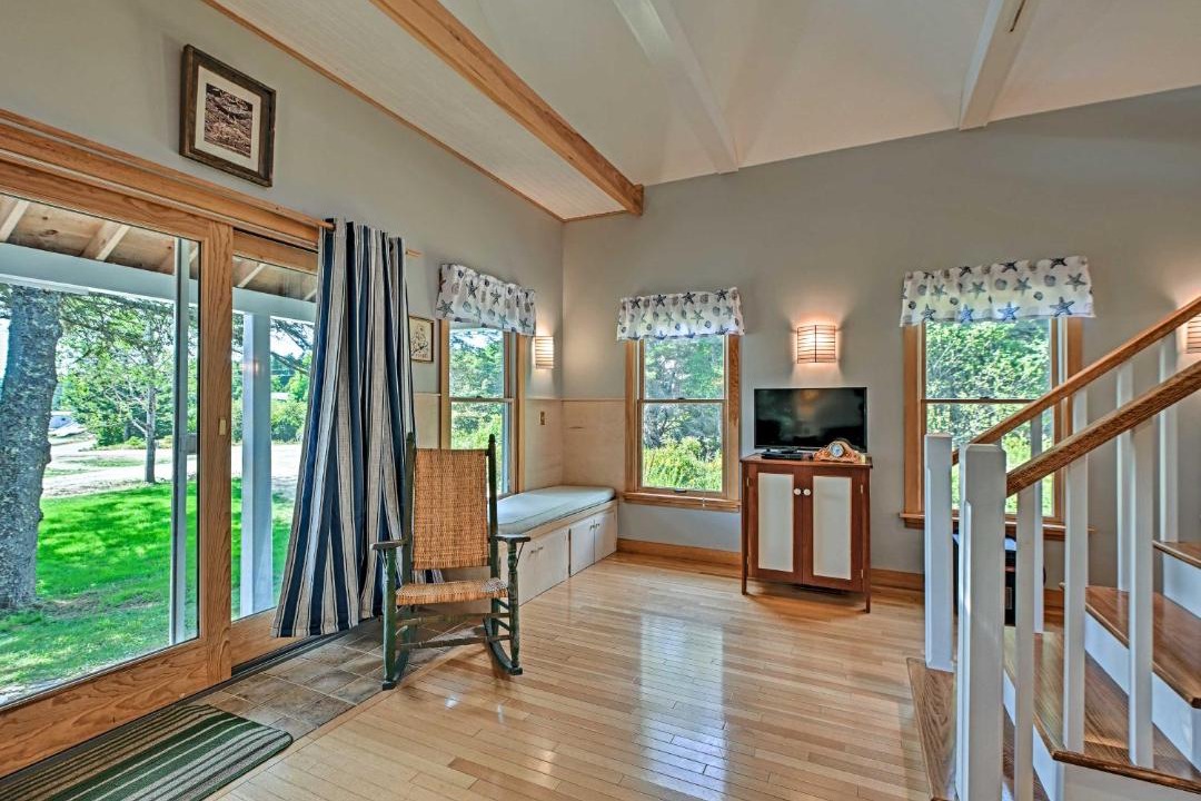 Photo of Livingroom in Stonington