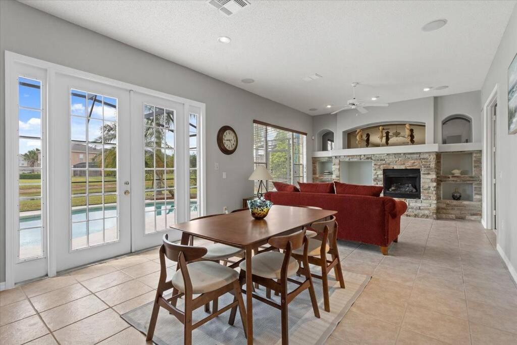 Photo of Livingroom in Southeast Orlando