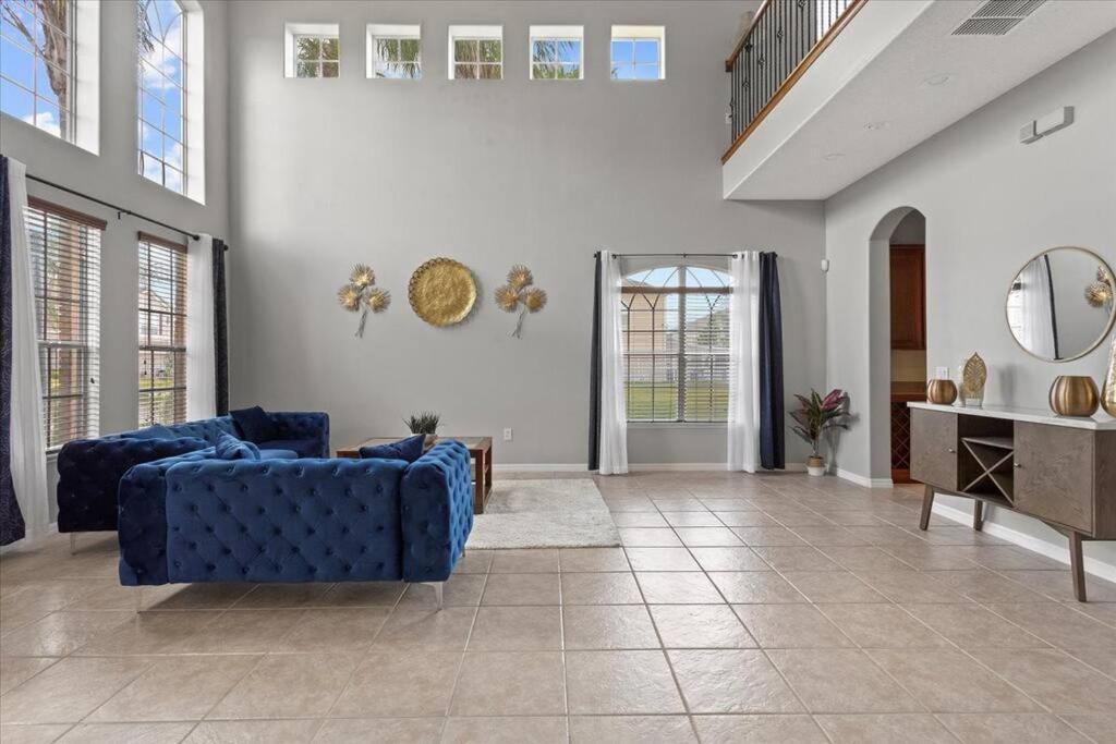 Photo of Livingroom in Southeast Orlando