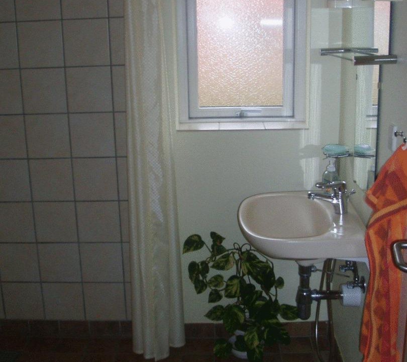 Photo of Bathroom in Glyngore