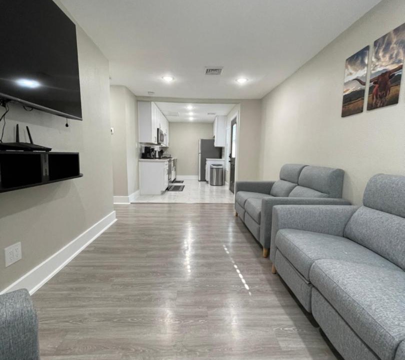 Photo of Livingroom in Northside
