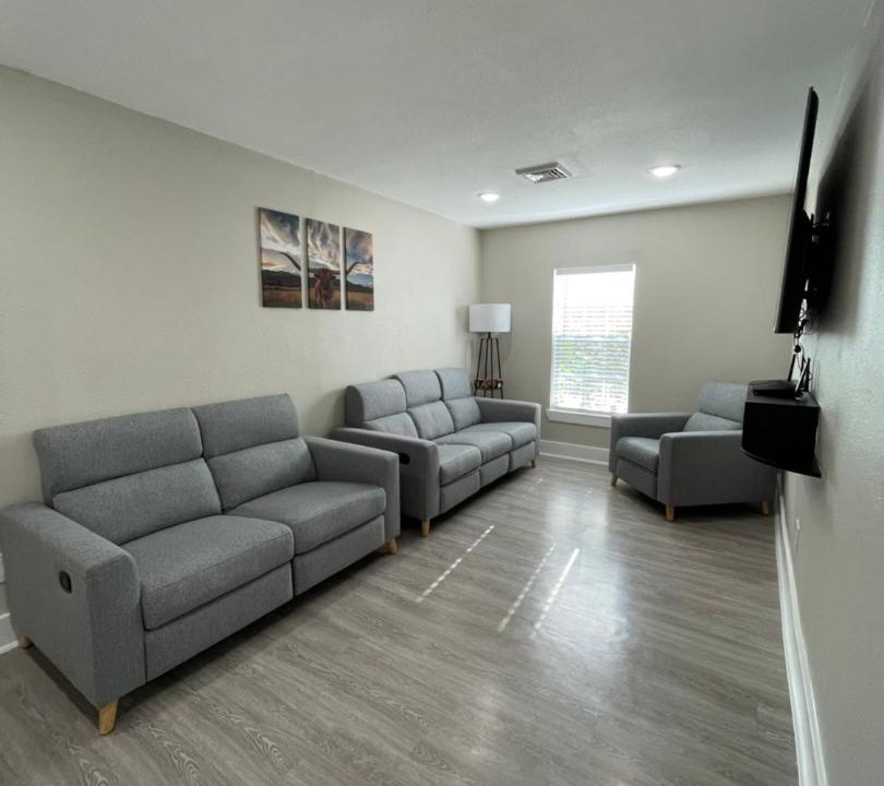 Photo of Livingroom in Northside