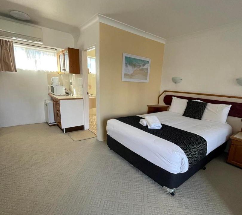 Photo of Others in Forster