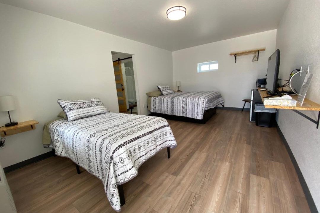 Photo of Others in Saratoga