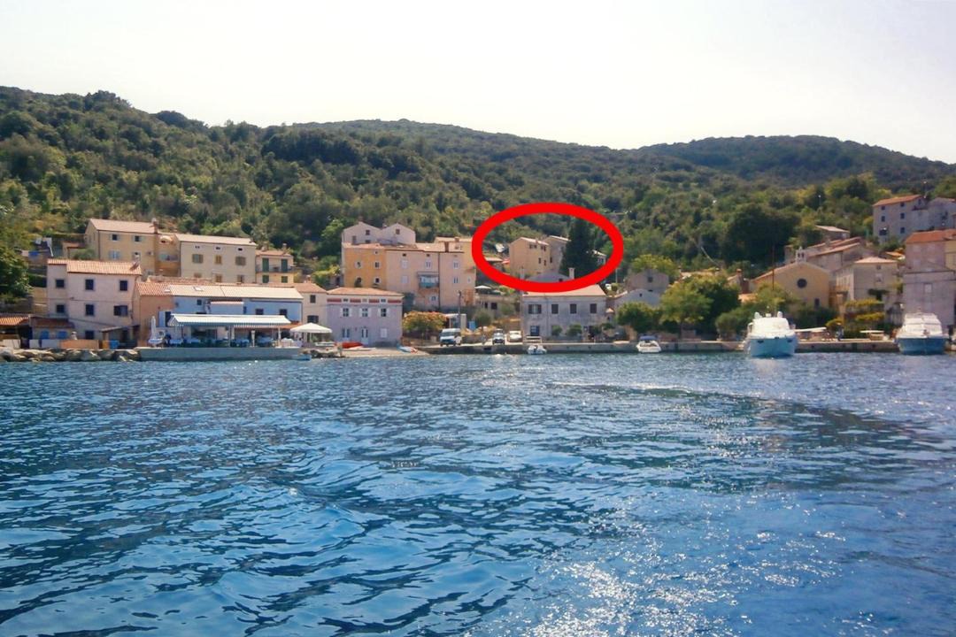 Photo of Others in Valun