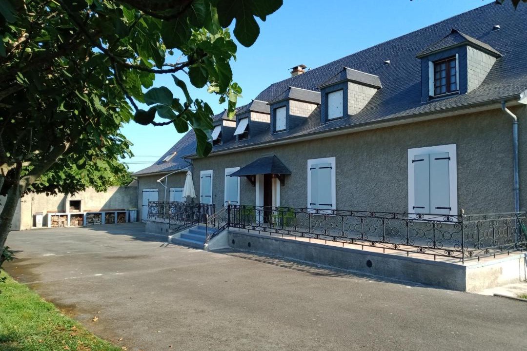 Photo of Buildings in Ibos