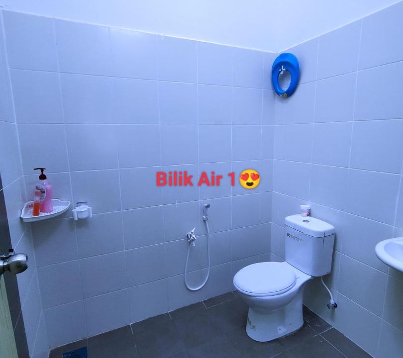 Photo of Bathroom in Kampong Raja