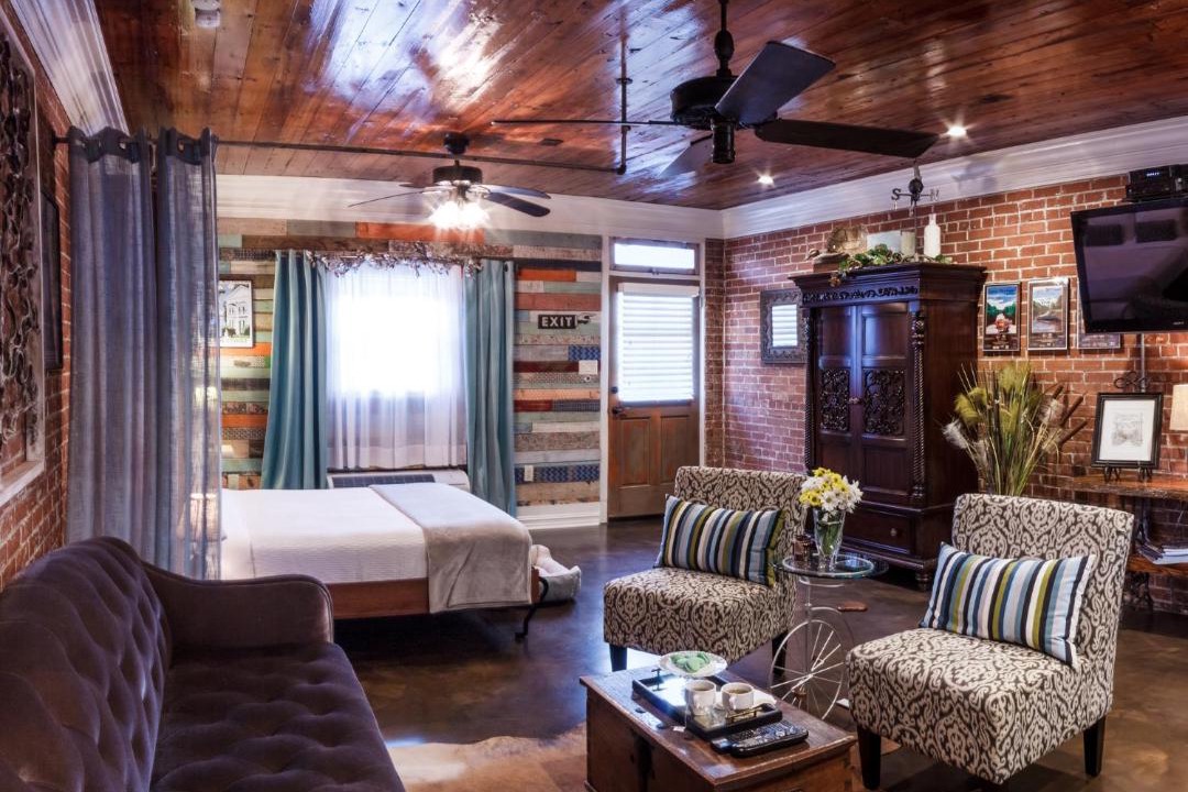 Photo of Livingroom in New Iberia