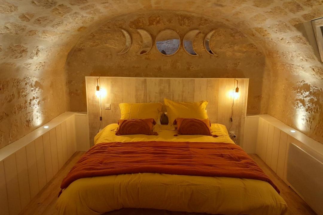 Photo of Bedroom in Coye-la-Foret