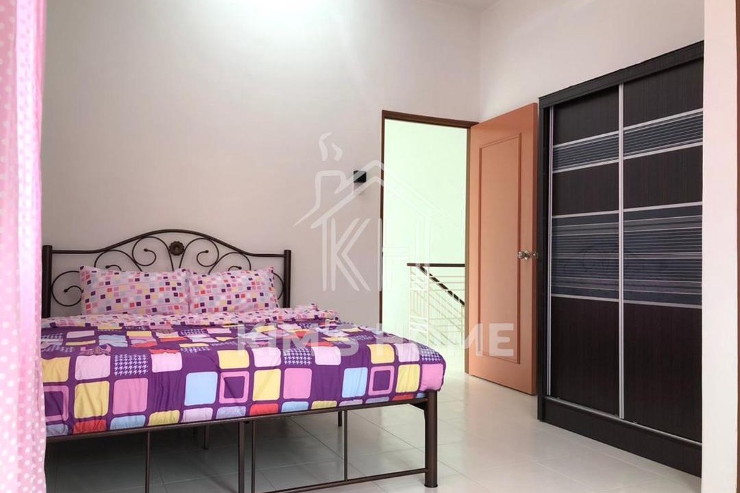 Photo of Bedroom in Nibong Tebal