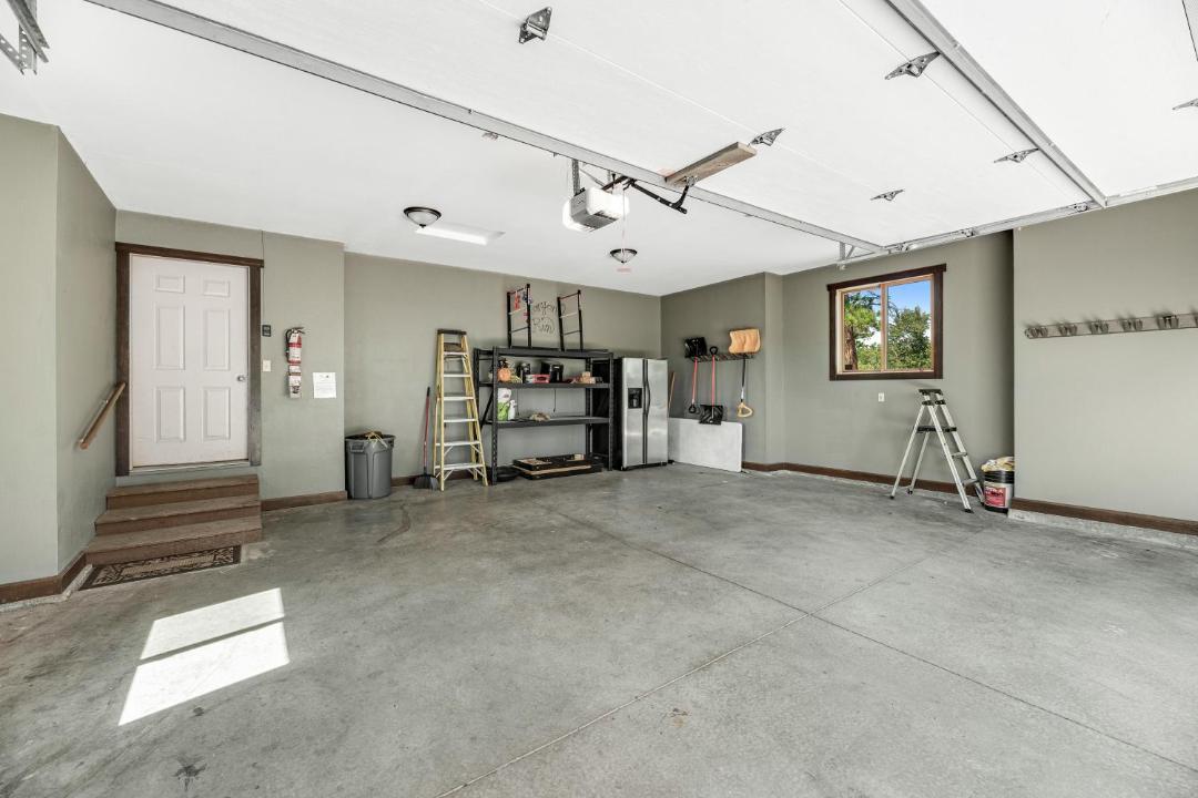 Photo of Others in Deadwood