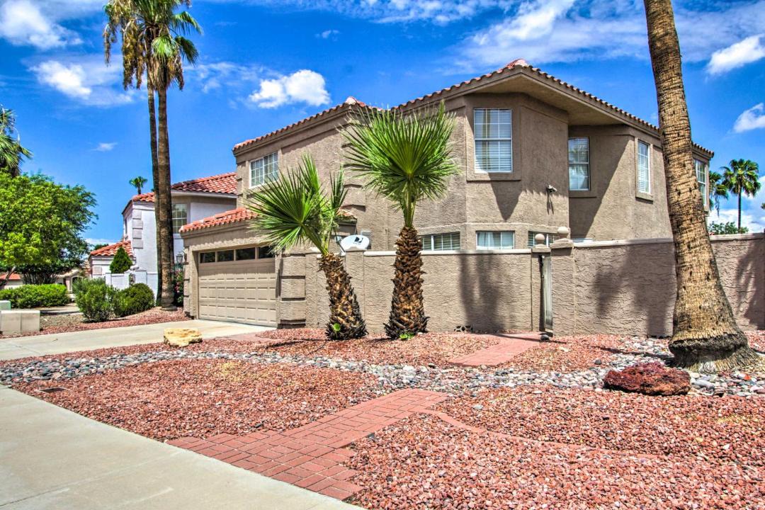 Photo of Buildings in Arrowhead Ranch