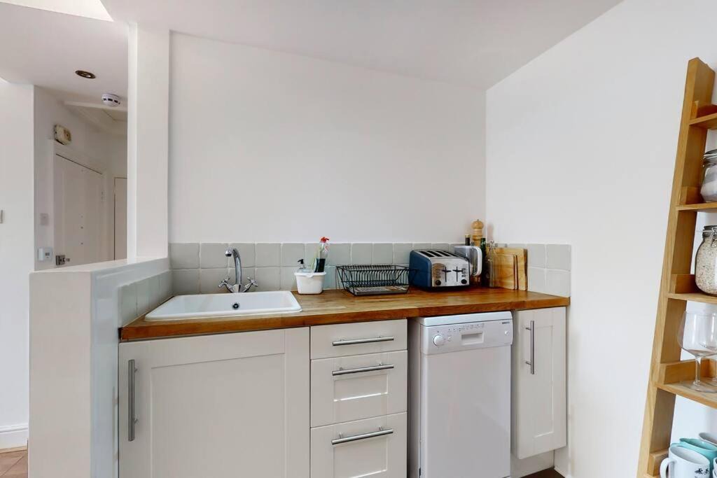 Photo of Kitchen in Belsize
