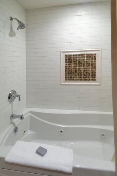 Photo of Bathroom in Warren