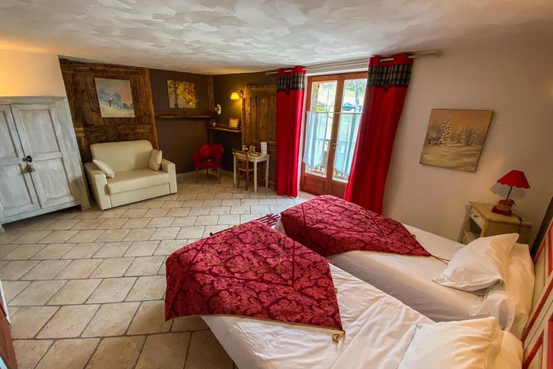 Photo of Others in Baratier