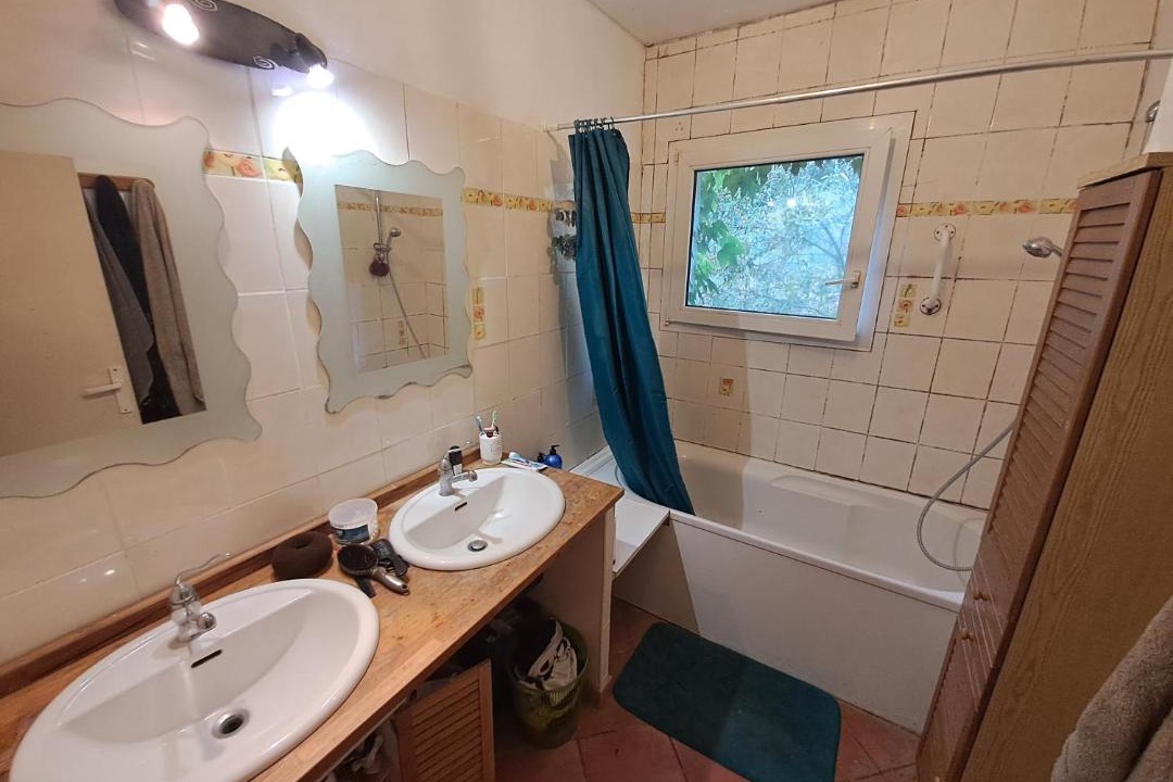 Photo of Bathroom in Champcevinel