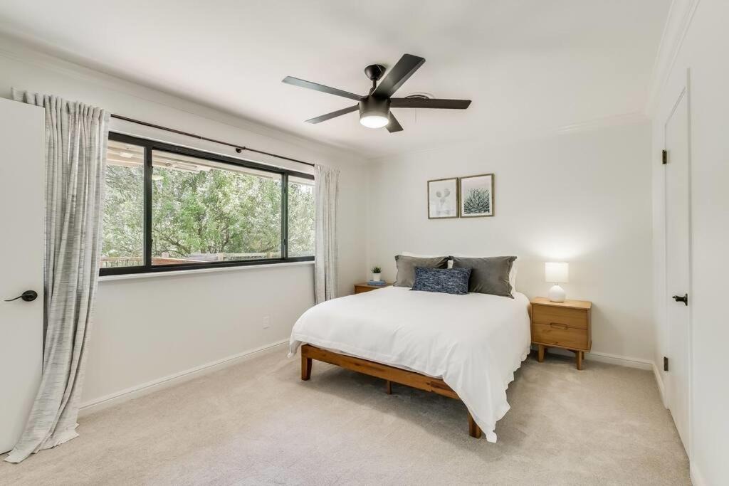 Photo of Bedroom in Lago Vista